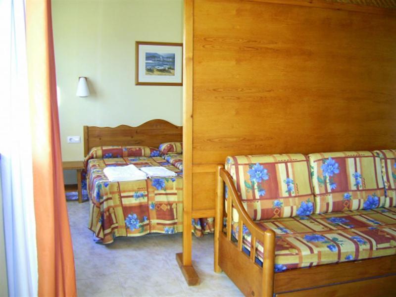 Apartamentos Moon Dreams Cabo De Banos Cala'N Blanes  Exteriér fotografie
