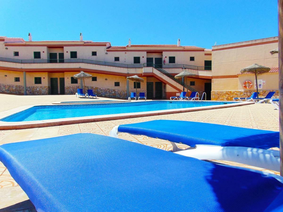 Apartamentos Moon Dreams Cabo De Banos Cala'N Blanes  Exteriér fotografie